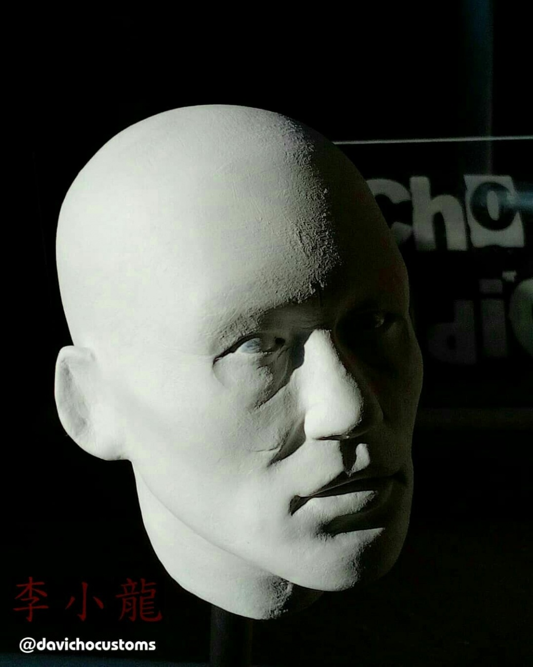 Bruce Lee head sculpt for Cinemaquett...